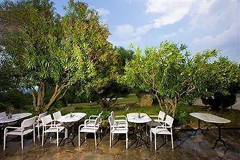 Pashos Hotel 3*