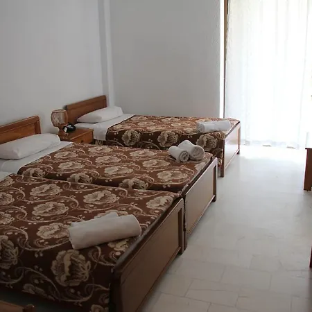 Hotel Pashos 3*