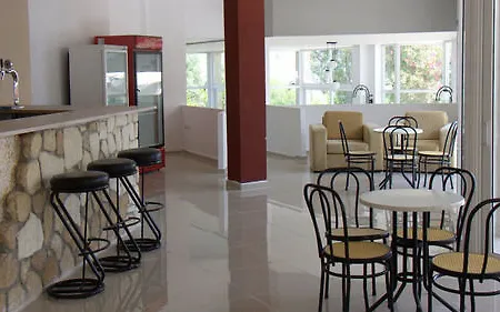 Pashos Hotel
